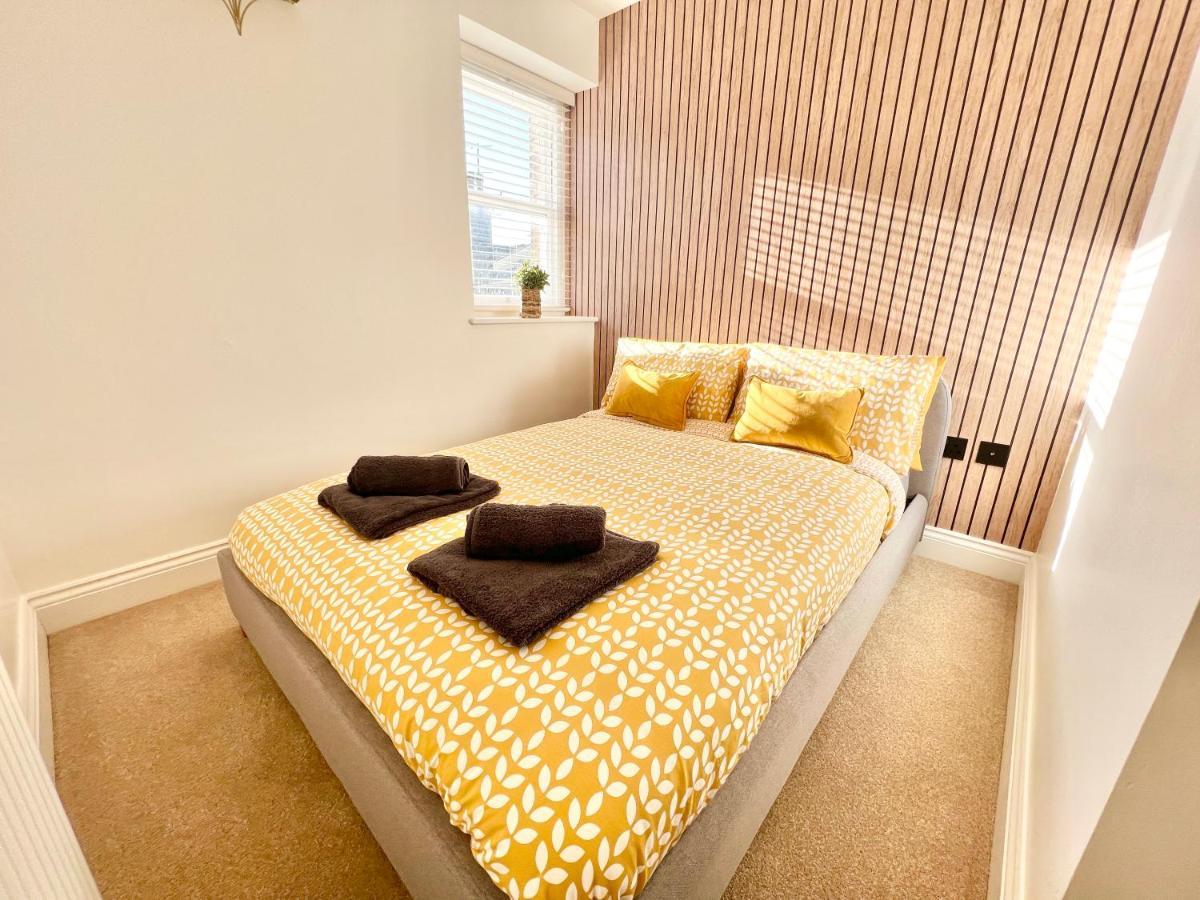 Cosy 2 Bed Apartment Minutes From Bournemouth Beach & Town エクステリア 写真