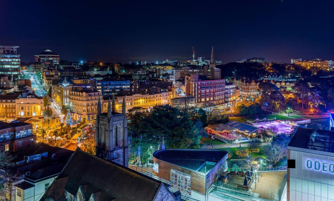 Cosy 2 Bed Apartment Minutes From Bournemouth Beach & Town エクステリア 写真